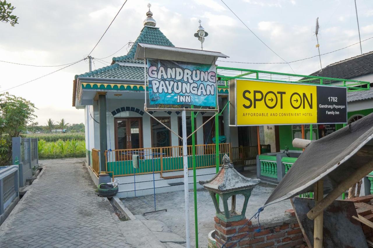 Gandrung Payungan Family Inn Баньювангі Екстер'єр фото