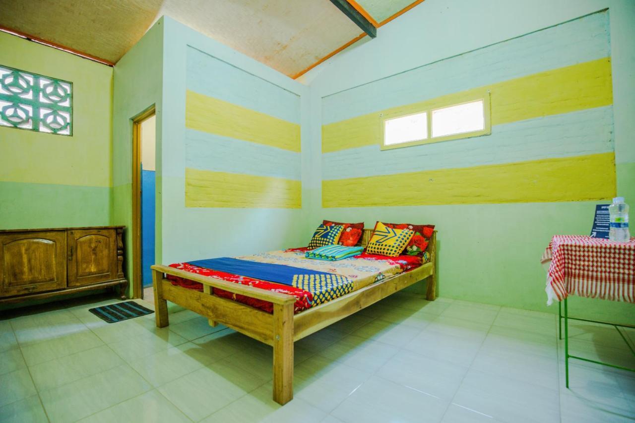 Gandrung Payungan Family Inn Баньювангі Екстер'єр фото