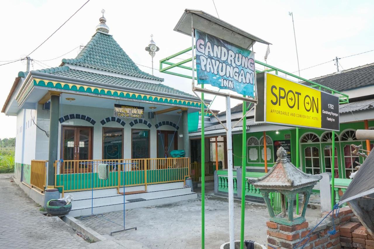 Gandrung Payungan Family Inn Баньювангі Екстер'єр фото
